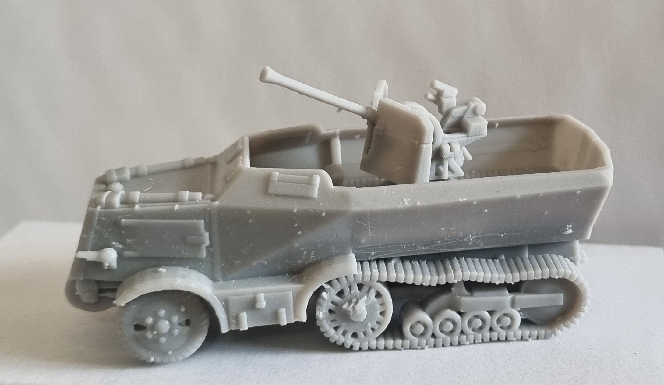 3D resin Printed Armoured Unic with 20mm AA