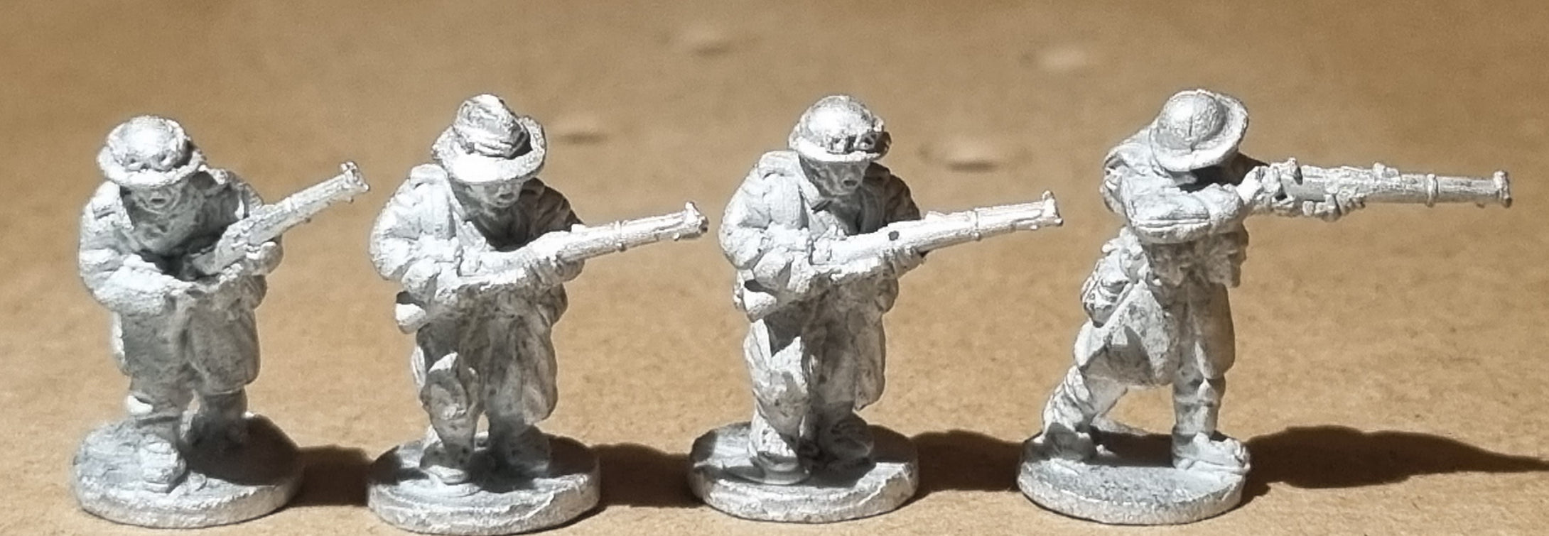AIF01b Australian infantry with rifles in great coats