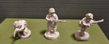 Load image into Gallery viewer, USP1a 3 US D Day Paratroopers with M1 Garand

