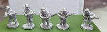 Load image into Gallery viewer, GI01b: WWII US GI Rifle Pack 2
