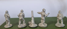 Load image into Gallery viewer, GI11: WWII US GI 4.2 Inch Mortar + Crew
