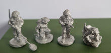 Load image into Gallery viewer, LB10: Mid Late British Sapper Set
