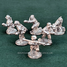 Load image into Gallery viewer, VS04 German Volkssturm with AT Weapons 20mm unpainted
